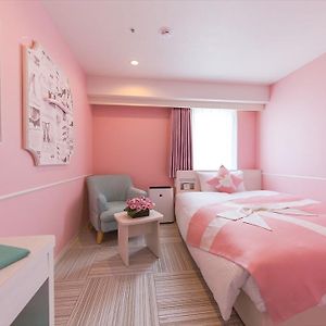 Standard Top floor Double Room Female only